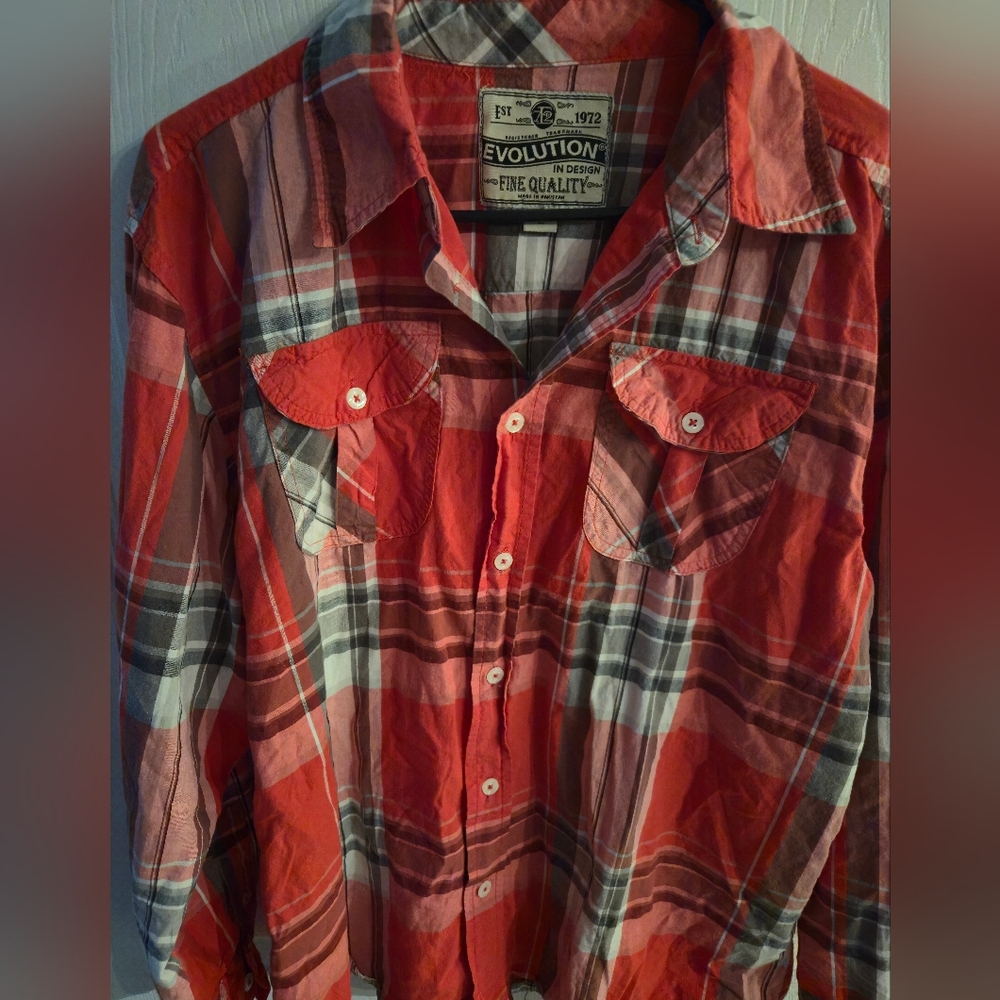 Evolution Men's Casual Red and Gray Plaid Shirt (L)